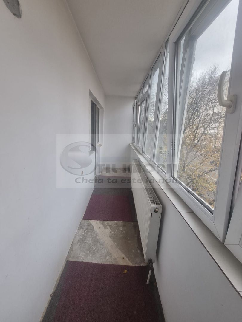 Apartament cu 3 camere, decomandat, 58.32 mp, etaj 2/4 - Dacia - Poză 6