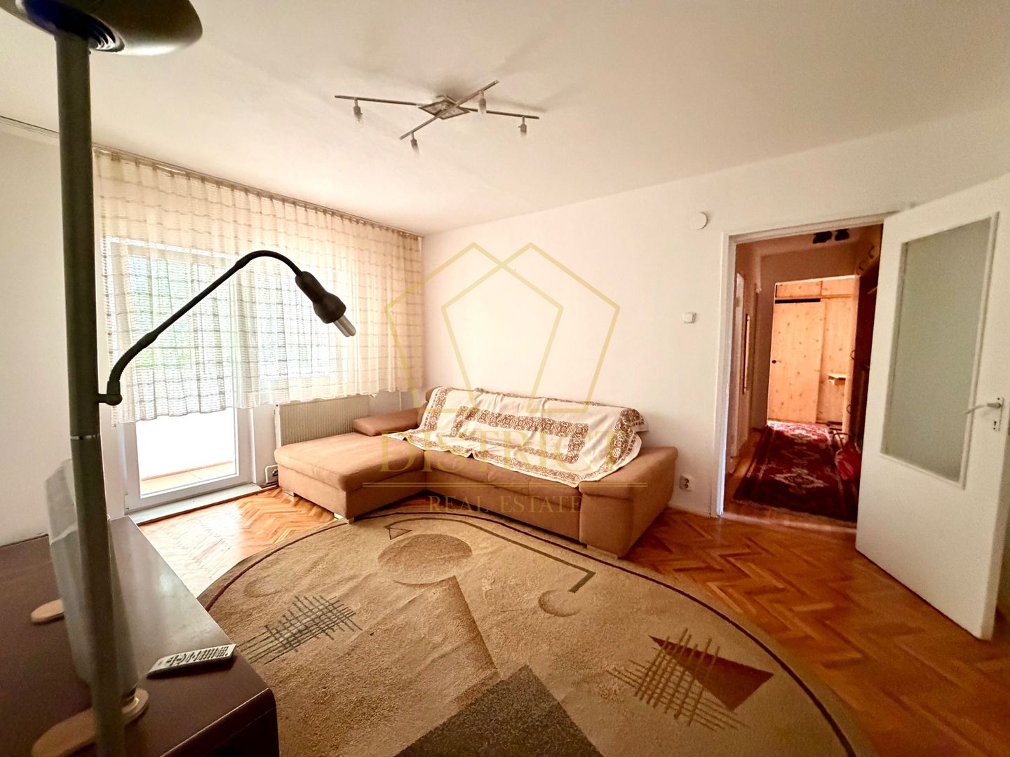 Apartament cu 3 camere | Aradului - Poză 1