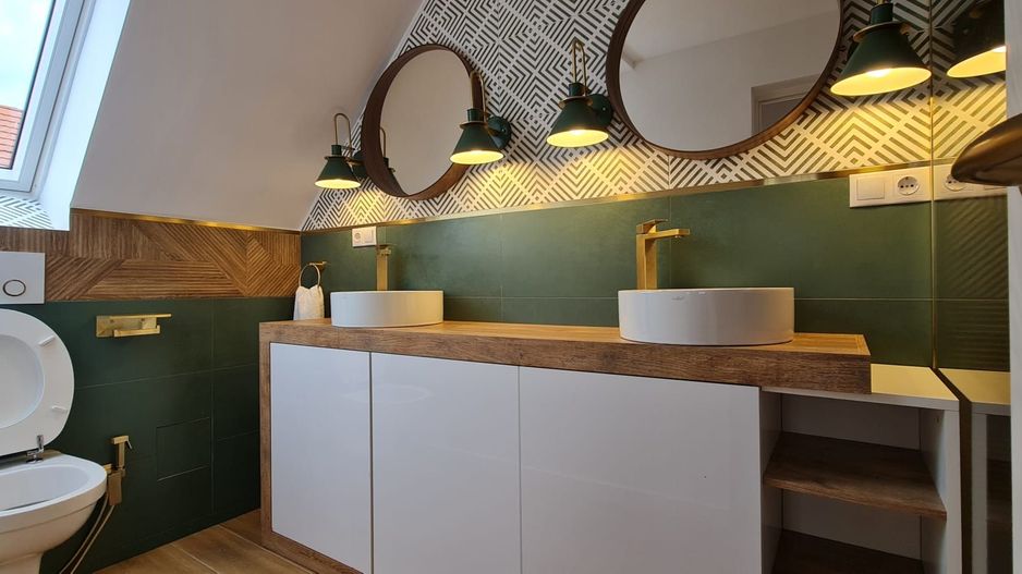 Vila spațioasă și elegantă de vânzare la intrarea în cartierul Turnișo - Poză 11