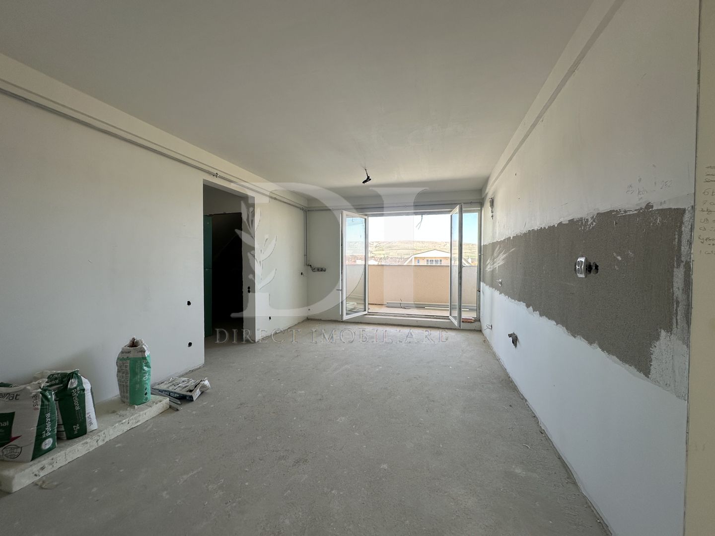 Apartament cu 4 camere / Zona Cetatii - Poză 1