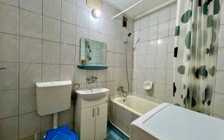 Garsoniera decomandata, 28mp, etaj intermediar, zona Piata Zorilor - Poză 6