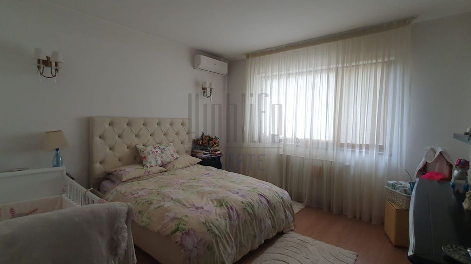 Casă de vânzare Tâncăbești, - Poză 10