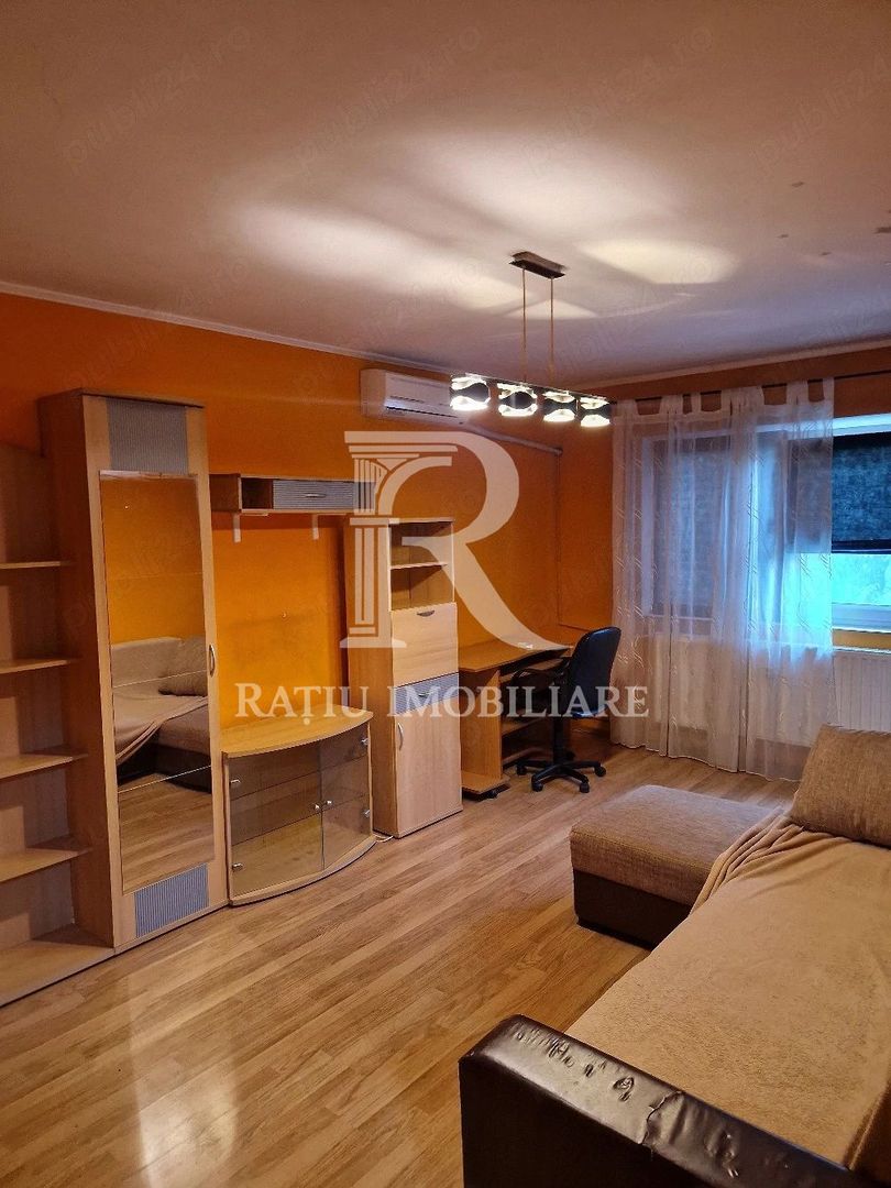 Apartament cu 3 camere | Decomandat | Decebal |  Oradea - Poză 3