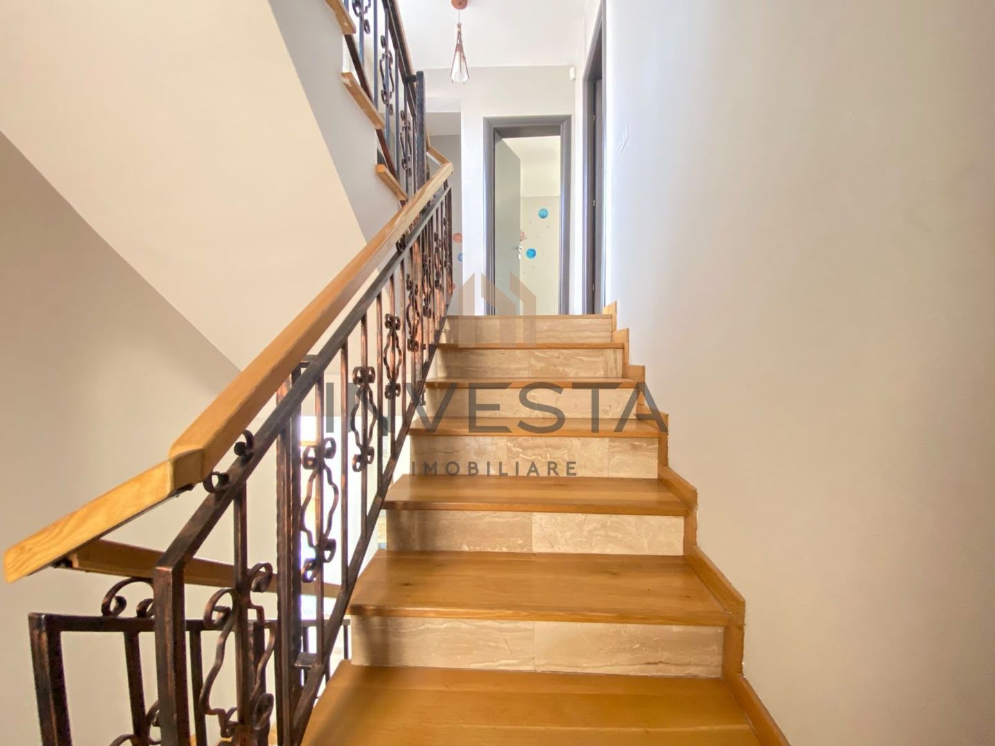 Casa individuala de 256 mp si curte, Pet friendly, in Andrei Muresanu! - Poză 15