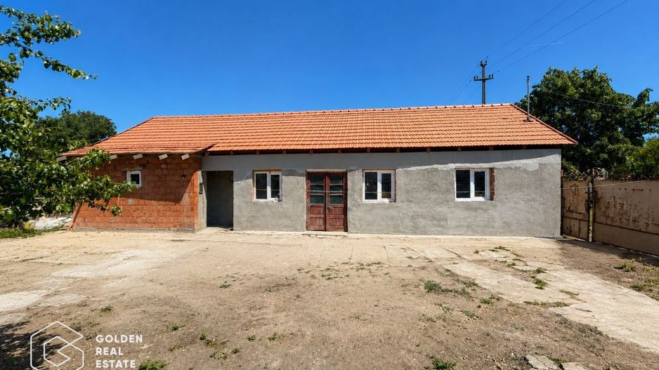 Casa cu 3 camere in Sinicolau Mic, teren 400 mp - Poză 4