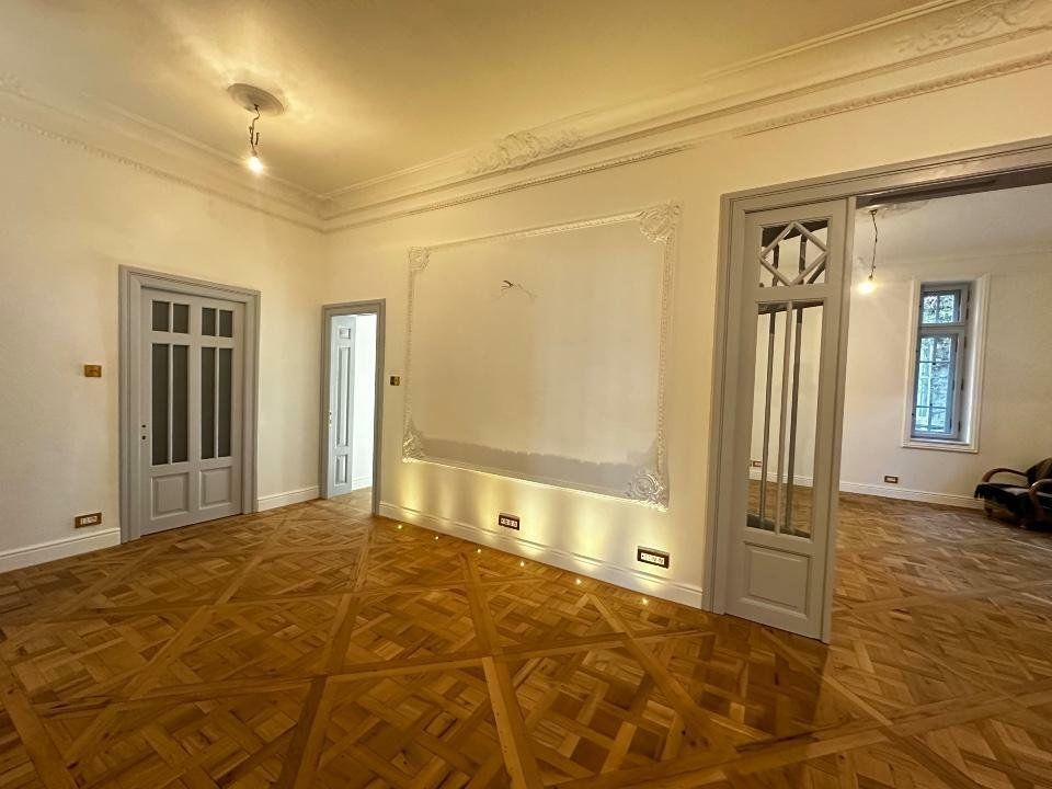 Apartament in vila  - renovat lux , 4 camere - Poză 5