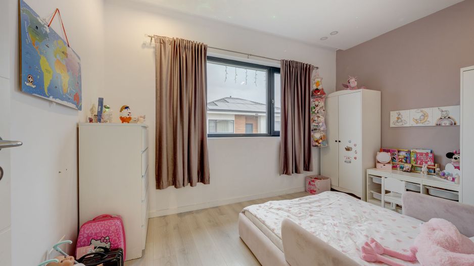 Vila parter mobilata si utilata Tunari - Poză 8