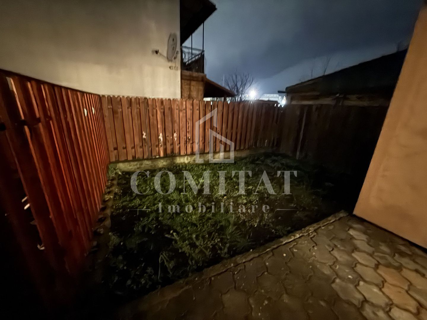 Casa înșiruită cu 4 camere | Parcare | Zona străzii A. Iancu Floresti - Poză 13