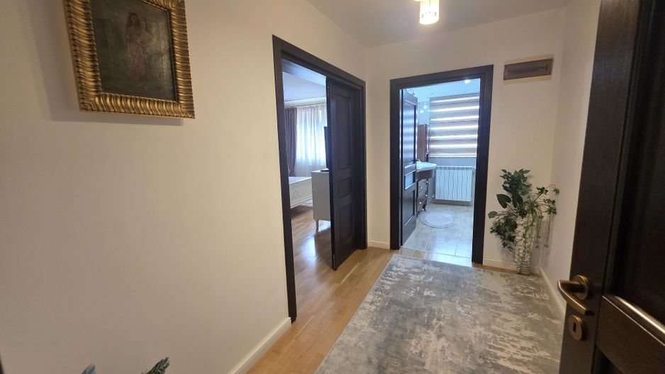 Vilă excepțională cu lift, piscina și teren de 1000 mp | VOLUNTARI - Poză 14