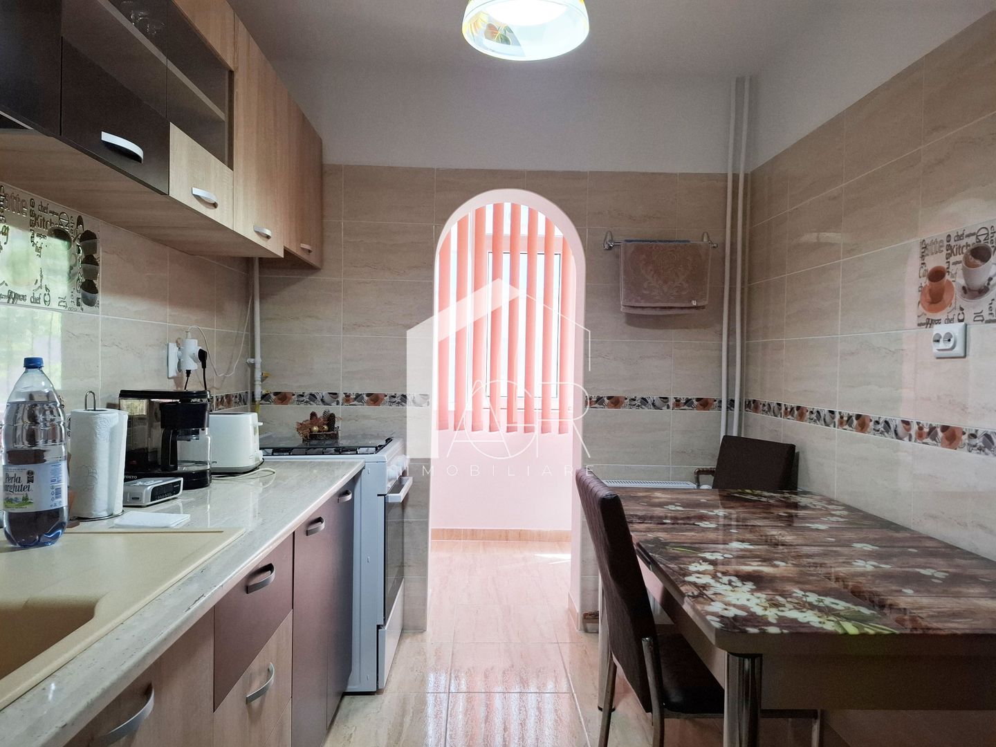 Apartament cu 2 camere, decomandat, zona Republicii - Poză 4