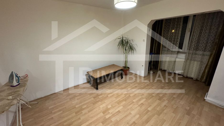 Apartament cu 3 camere, 54mp, Zona Dambu Pietros - Poză 3