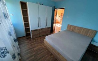 Casă de închiriat, Rusenii Vechi, Holboca - 7 camere, curte 400 mp - Poză 2
