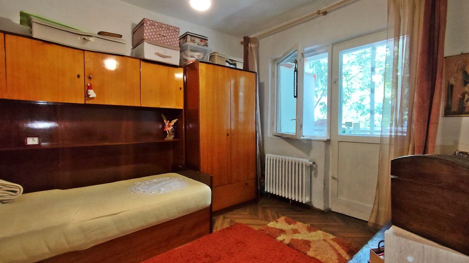 De vanzare apartament 3 camere, str.Morii, Nufarul, Oradea - Poză 5