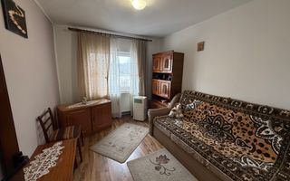 3 decomandate, et 2/4, 1 Mai - 140 000 Euro - Poză 3