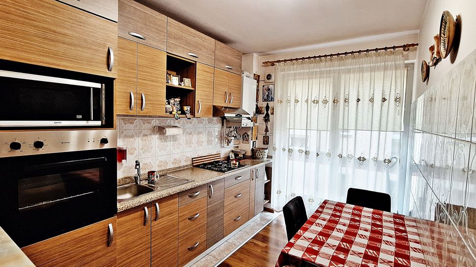 Tractorul, apartament 2 cam in bloc vila, etaj 1, mobilat 125000 euro - Poză 2