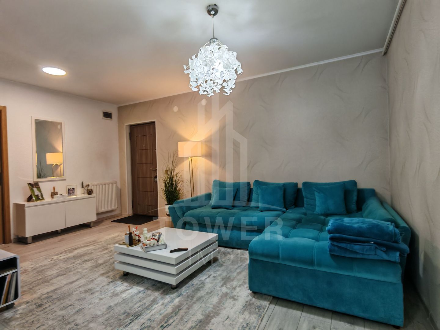Apartament 3 camere de vanzare modern zona Tilisca - Poză 1