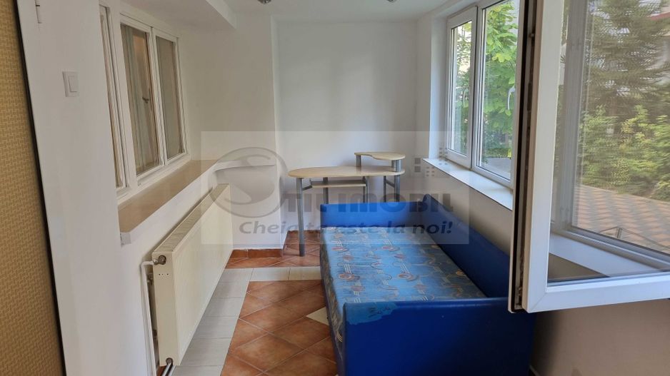 Inchiriere apartament 4 camere Nicolina - 690 euro - Poză 8