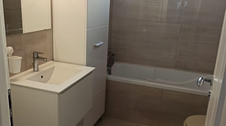 vila4cam2bai-curte-parcare-loc joaca-acces controlat-strOrizontului - Poză 43