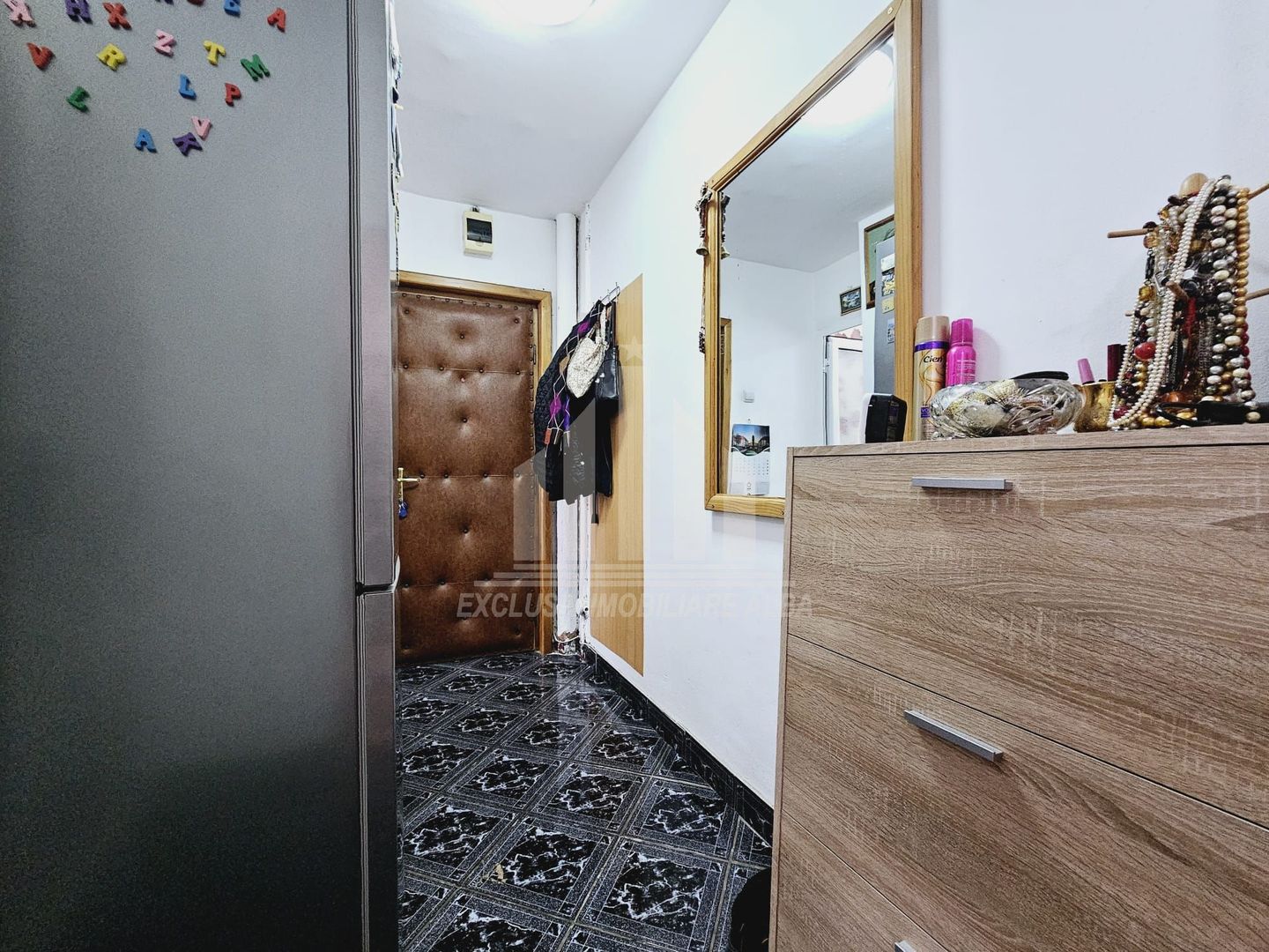 Apartament cu 2 camere de vanzare, Cetate - Poză 4