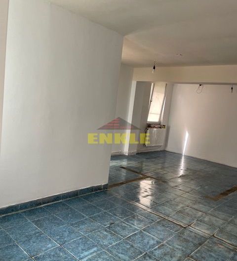 De vânzare: Hală industrială cu anexă birouri/apartament - Poză 7