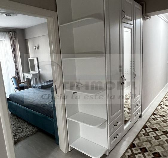 Apartament cu o camera, decomandat + terasă 13 mp + 30 mp + parcare ! - Poză 4