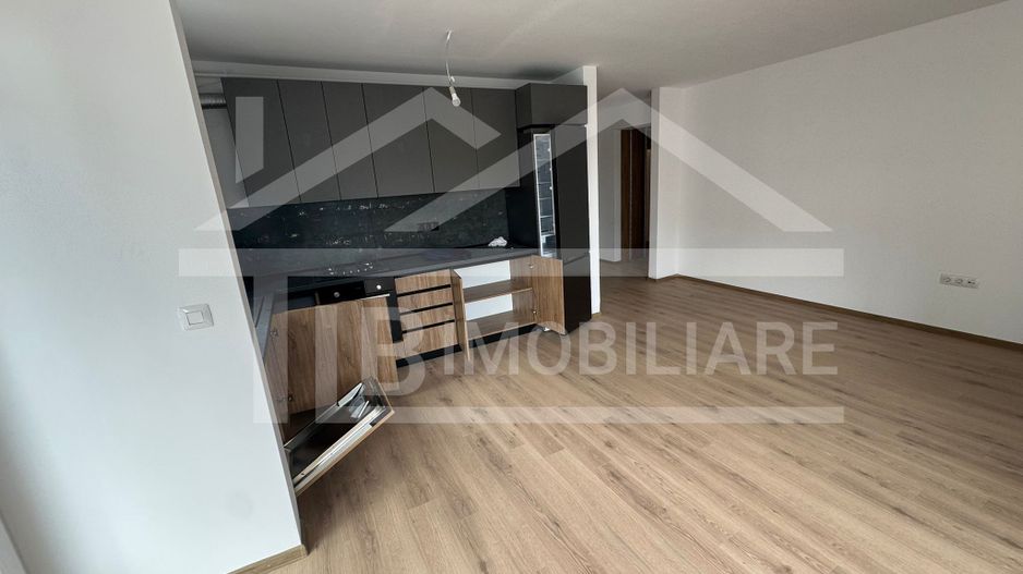 Apartament cu 3 camere, 80mp, parcare, boxa, Zona Maurer - Poză 2