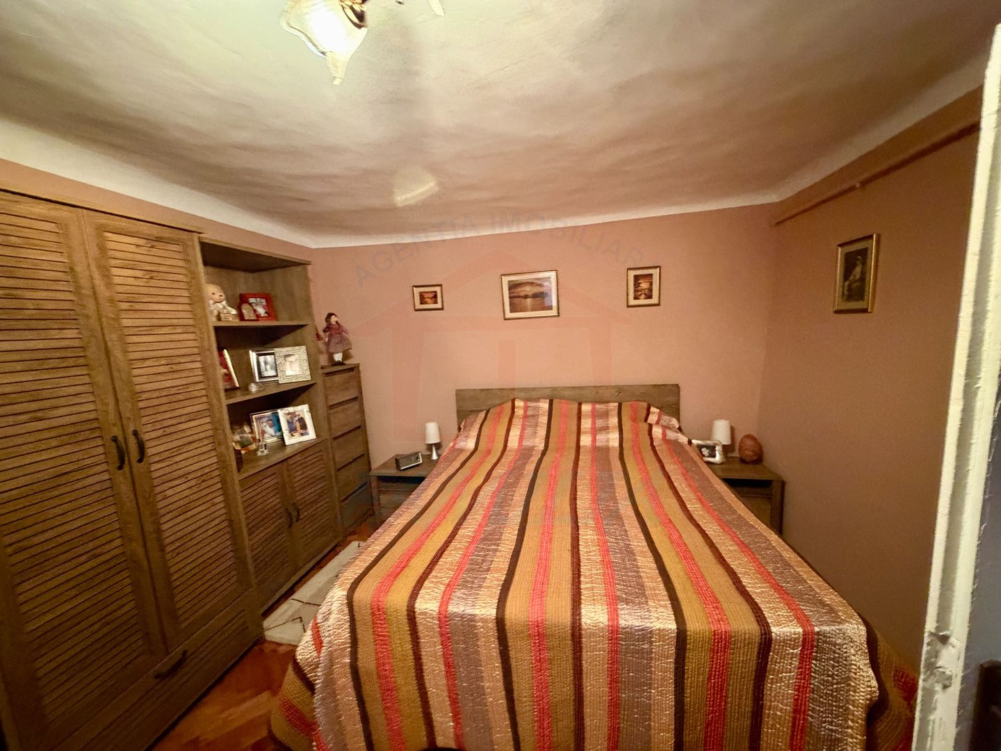 700 mp, teren intravilan, zona Centru, 150.000 euro - Poză 15