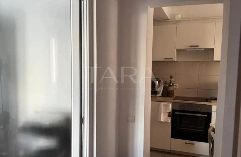 Apartament ultrafinisat, complet mobilat, lângă Parcul Central - Poză 3
