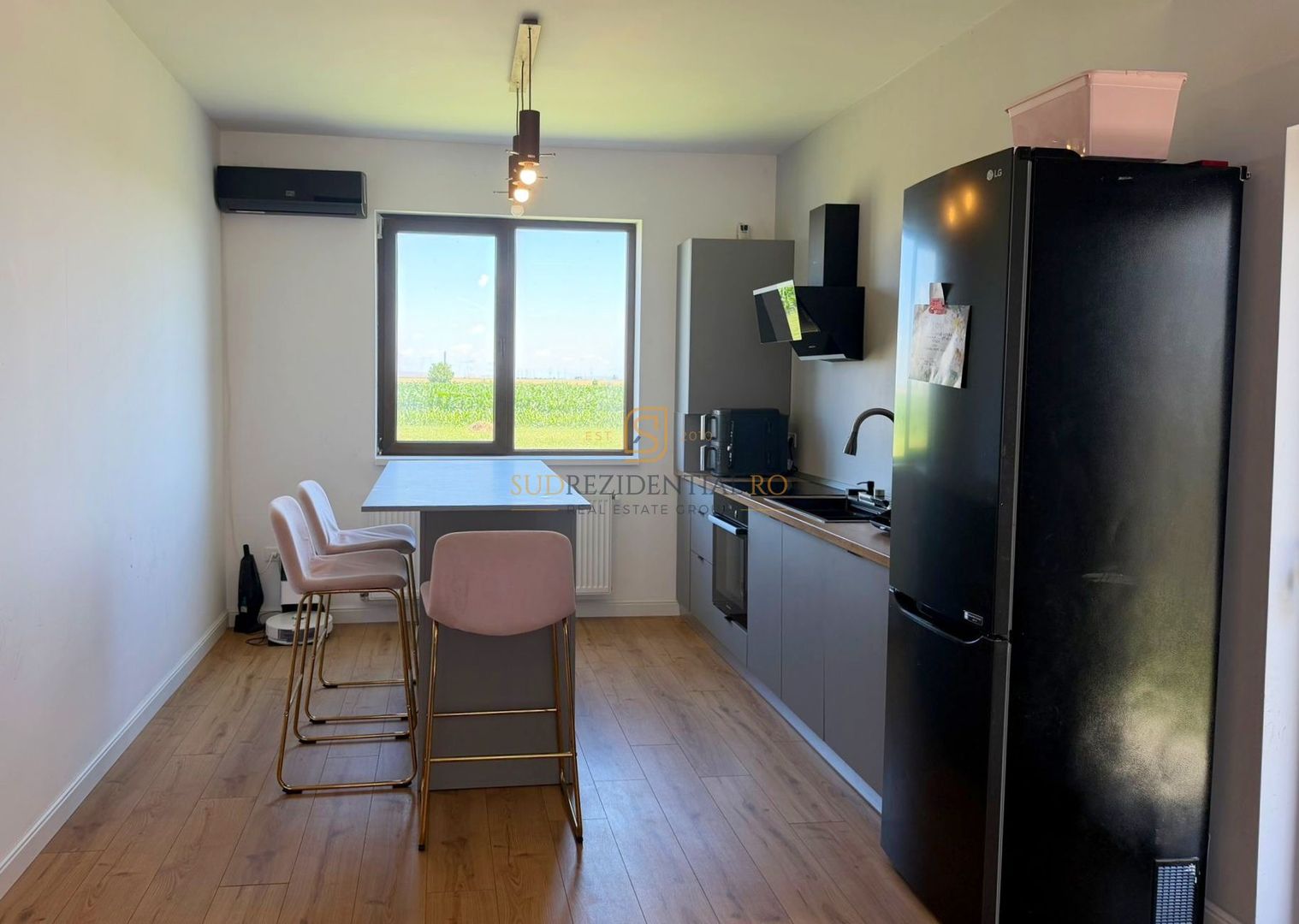 Vila mobilata si utilata, 3 camere, Teren 509 mp - Poză 6