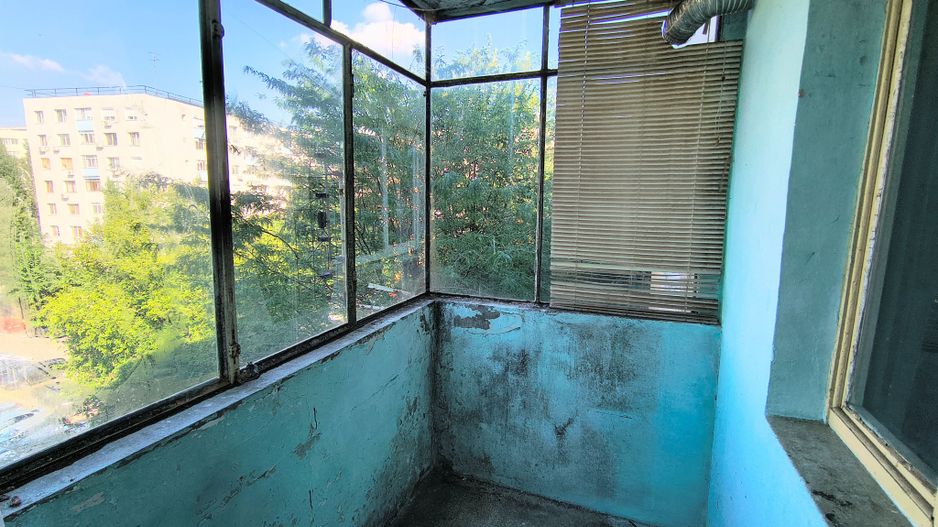 Apartament 3 camere semidecomandat Berceni - Poză 5