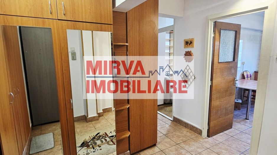 Apartament 2 camere Ultracentral, mobilat, utilat, decomandat - Poză 8