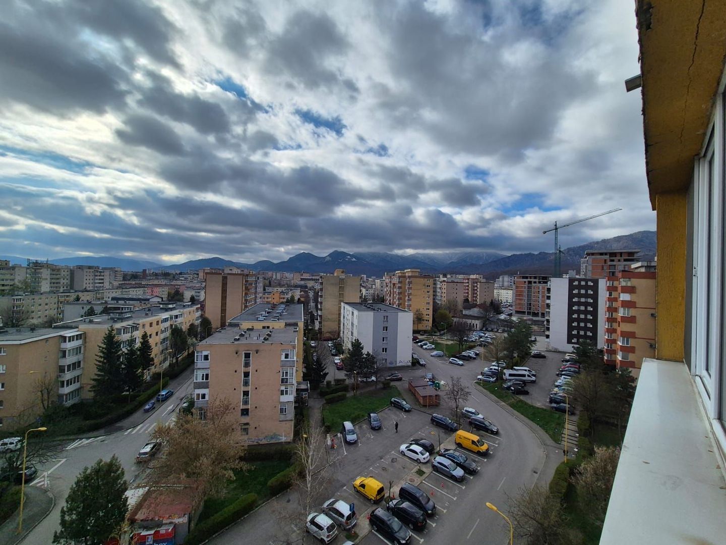 La 5 minute de Centru  - garsoniera spațioasă, pet friendly, priveliste frumoasă - Poză 1