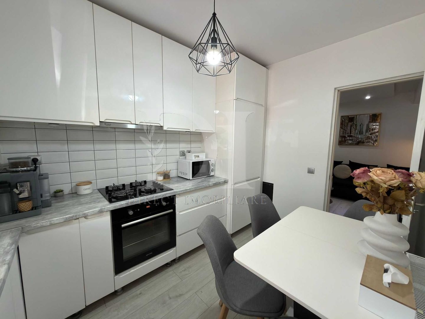 Apartament 3 camere de vanzare / Zona Parcul Poligon - Poză 2