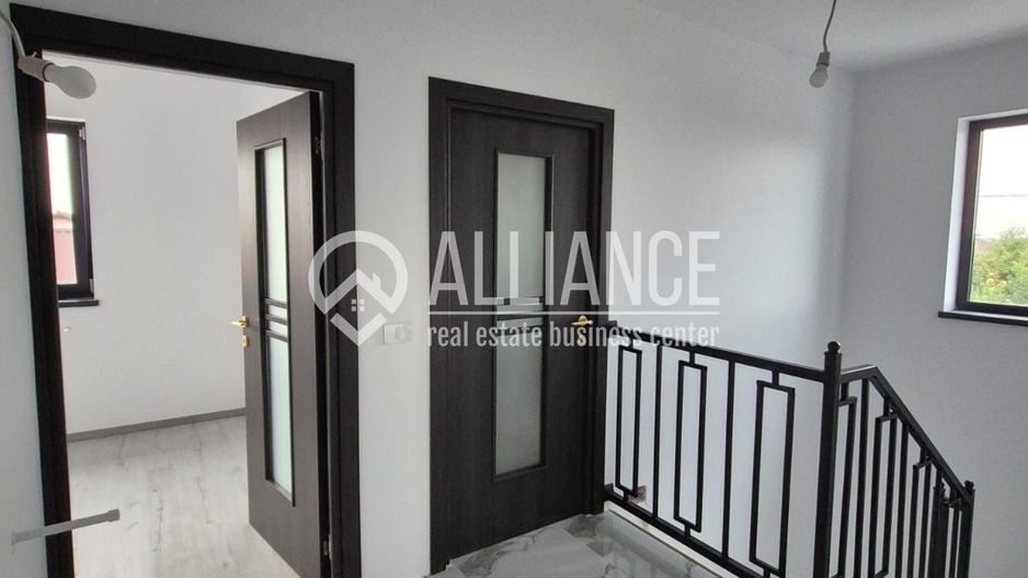 Ovidiu (cod 07) Casă premium P+1 cu teren de 320 mp - Poză 6