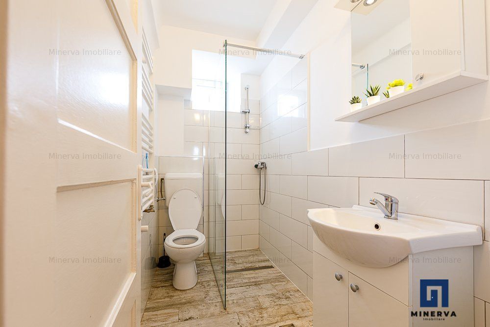 Bd CD LOGA Închiriere Apartament 2 camere decomandat, mobilat utilat, 340 euro - Poză 5