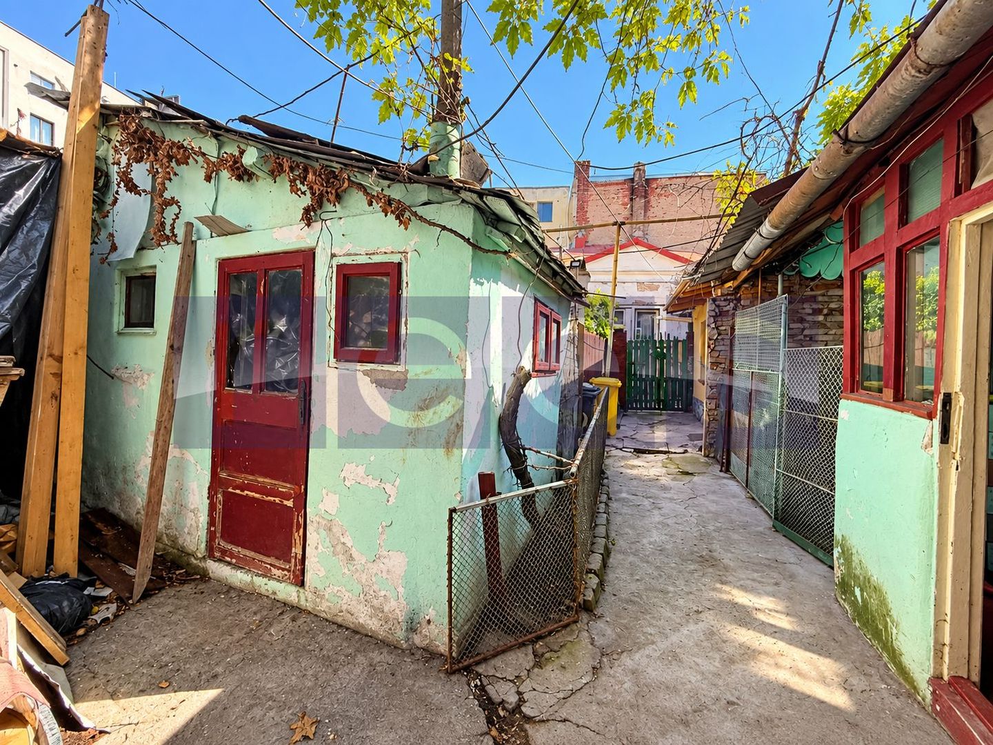 DE VANZARE CASA INTERBELICA  – 3 CAMERE - METROU STEFAN CEL MARE - Poză 7