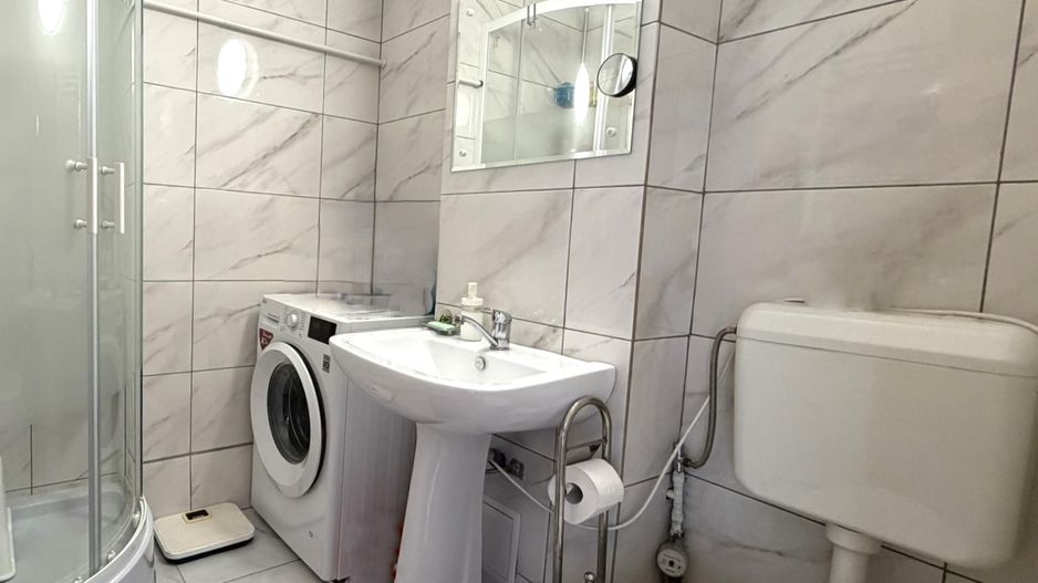 Apartament renovat, decomandat, luminos | Zona Dristor metrou - Poză 11