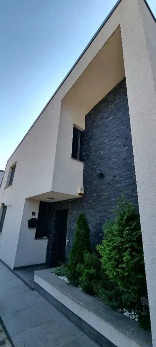 Casa, Lacul Brates - Poză 1