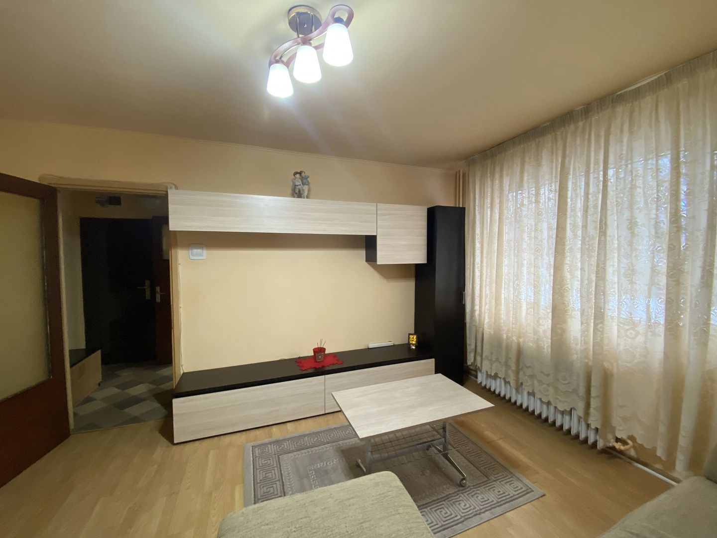 Apartament cu doua camere, Aparatorii Patriei, 79.000€ negociabil - Poză 5