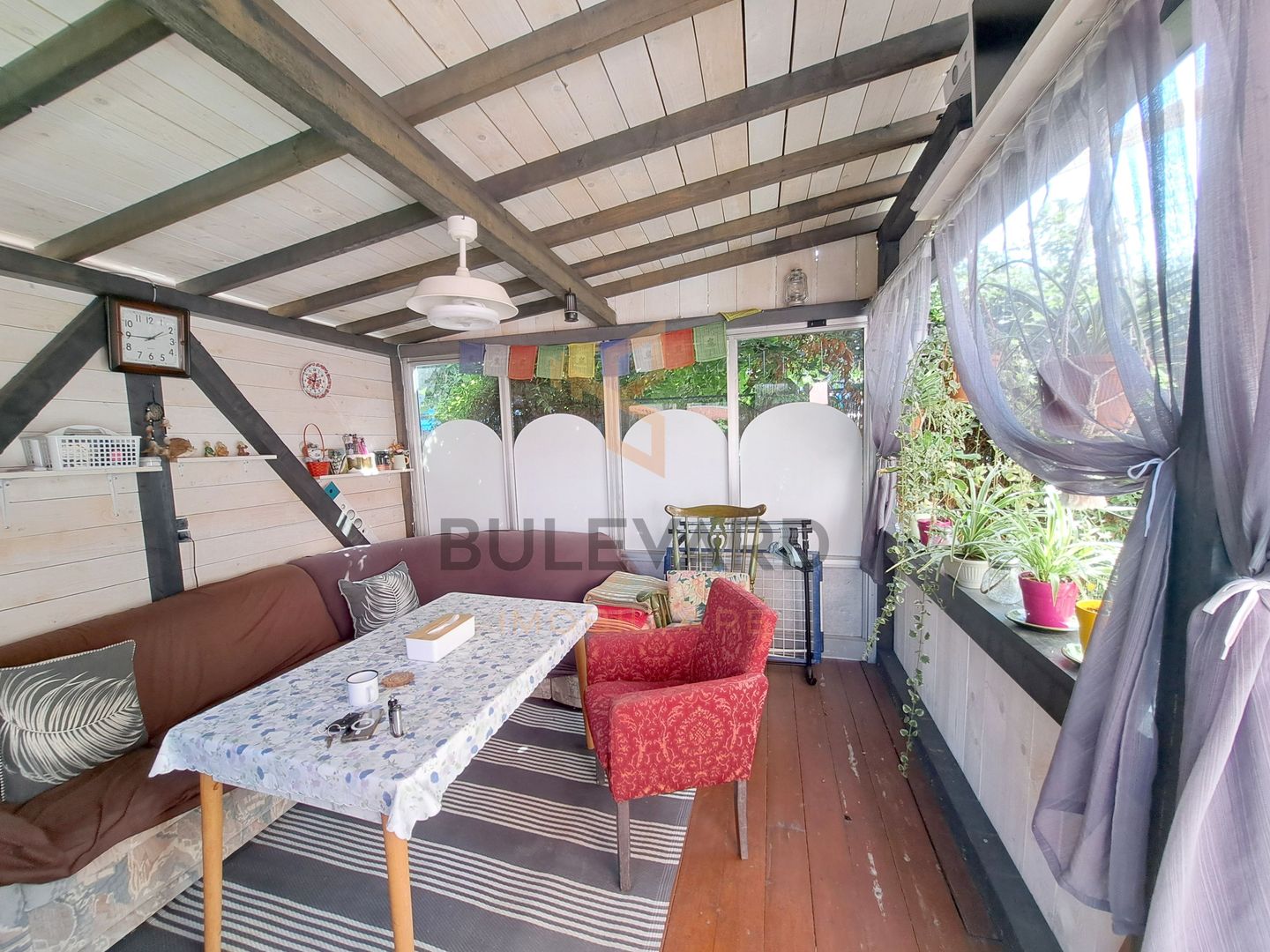 Comision 0! Casa 206 mp utili + pod 60 mp, 4 parcari, 304 mp teren - Poză 26