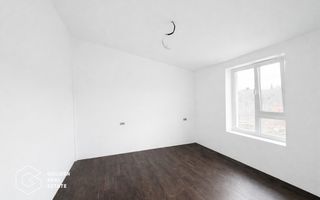 Jumatate de duplex, casa la pret de apartament in Chisoda - Poză 6