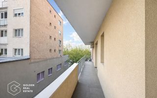 Apartament superb, BERMO, 2 camere, etaj 1, totul nou, centrala proprie, balcon - Poză 15