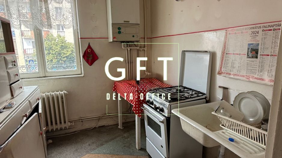 Apartament ultracentral 2 camere Gherla - Poză 1