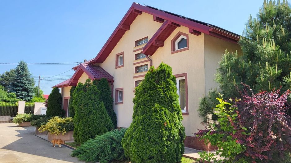 Vanzare vila individuala 5 camere - Poză 1