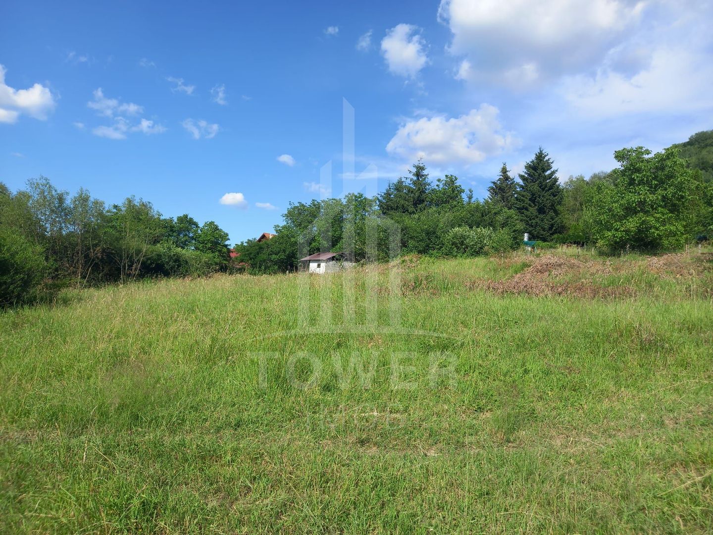 Teren în Fântânele – 3.673 mp, pârâu si cadru natural  deosebit - Poză 1