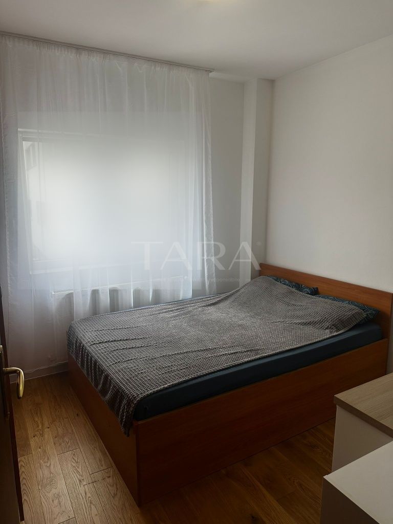 Apartament modern cu 2 camere, balcon și lift. - Poză 6