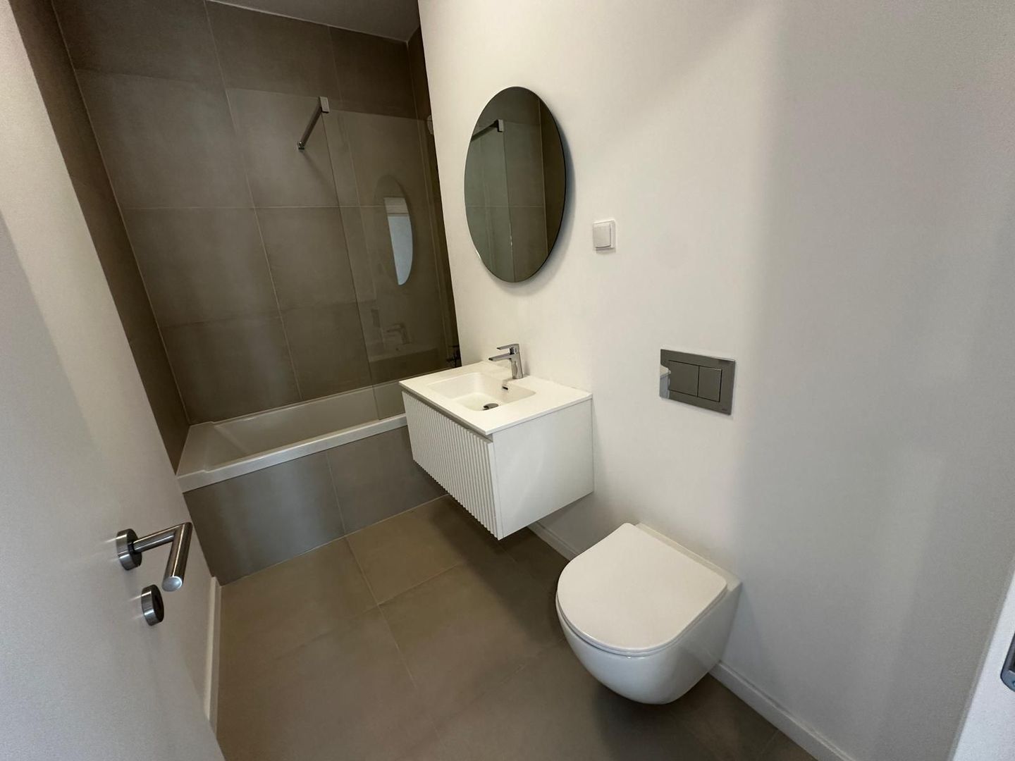 3 Camere cu Parcare 5Min Metrou Grivita Arcadia Domenii Ion Mihalache - Poză 5
