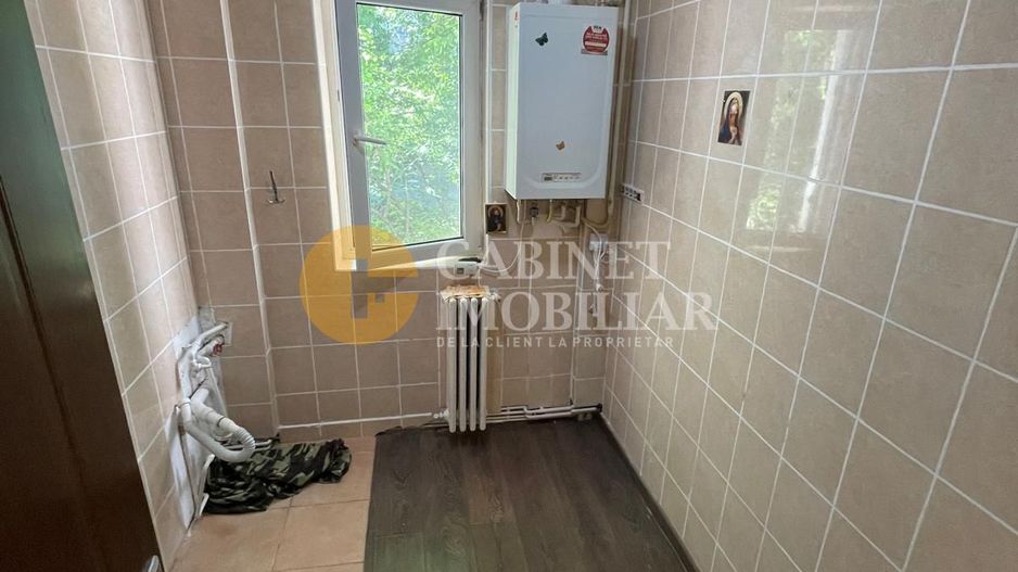 2 Camere Decomandat - Etaj 1 - Zona Alexandru Cel Bun - Poză 4