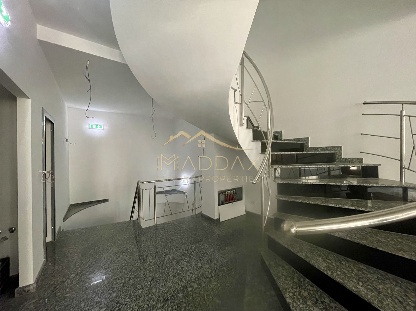 Spatiu comercial***300 mp***Cladire noua// Centrul Istoric - Poză 8