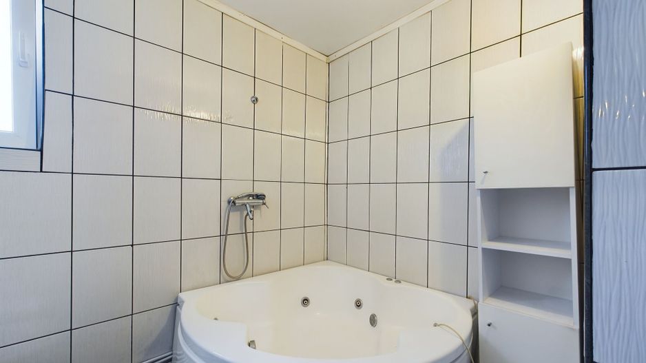 Casă  în zona Crișan - Poză 28